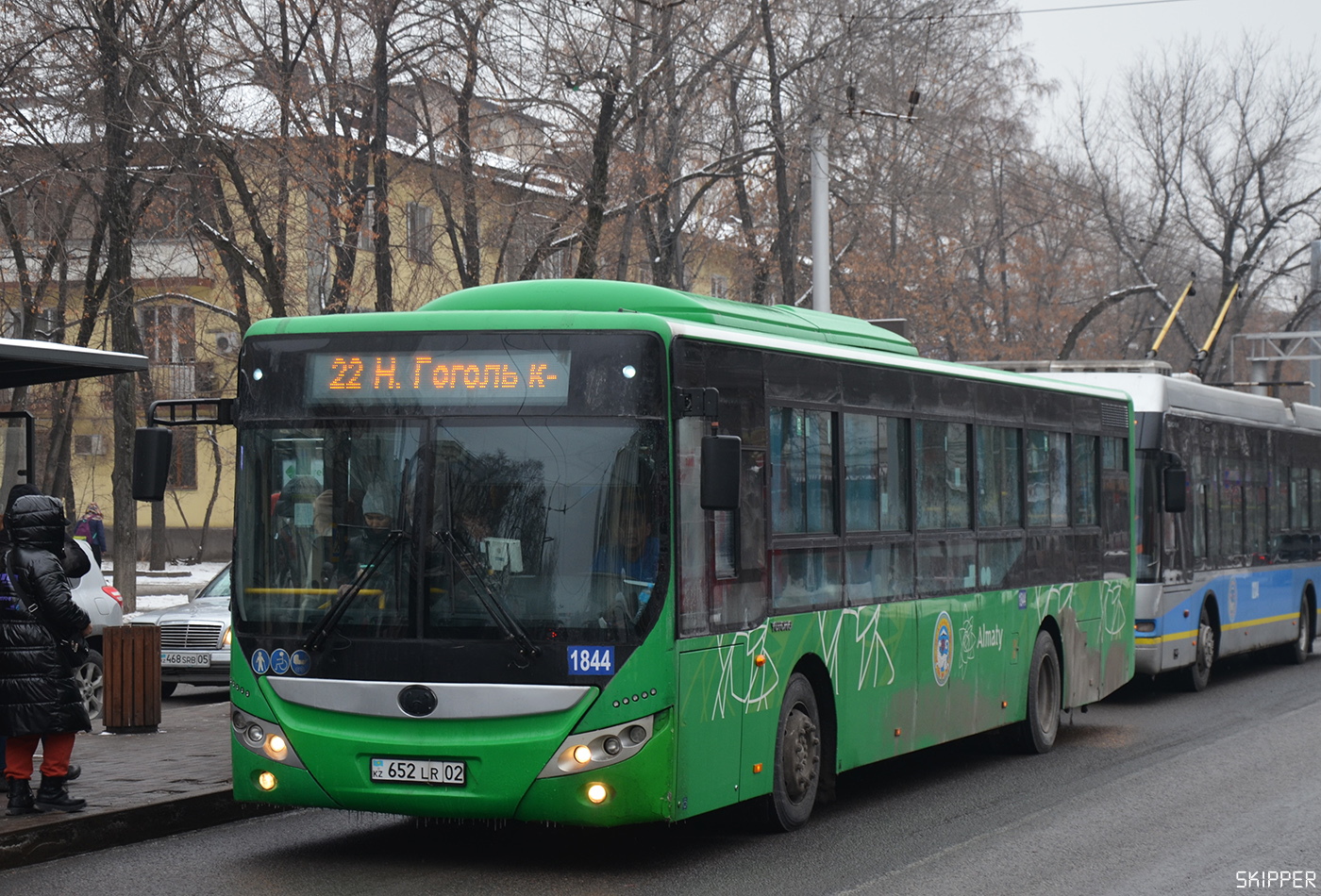 Алматы, Yutong ZK6118HGA № 1844