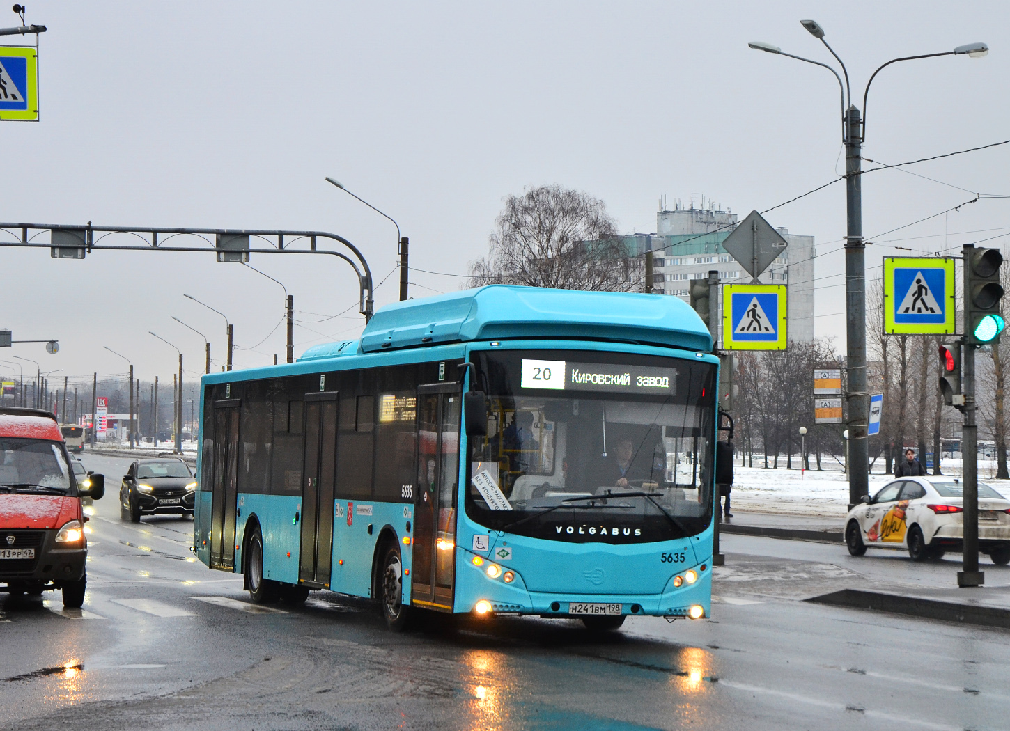 Sankt Peterburgas, Volgabus-5270.G4 (CNG) Nr. 5635