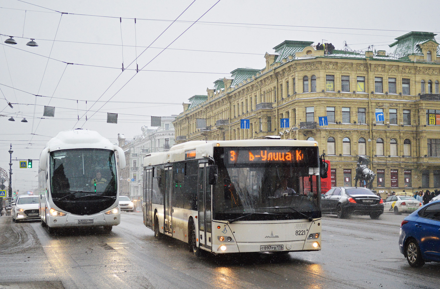 Санкт-Петербург, МАЗ-203.085 № 8221