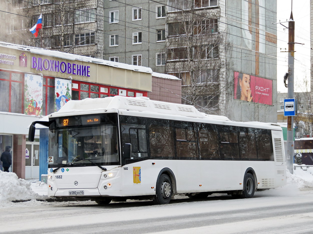 Кировская область, ЛиАЗ-5292.67 (CNG) № х682