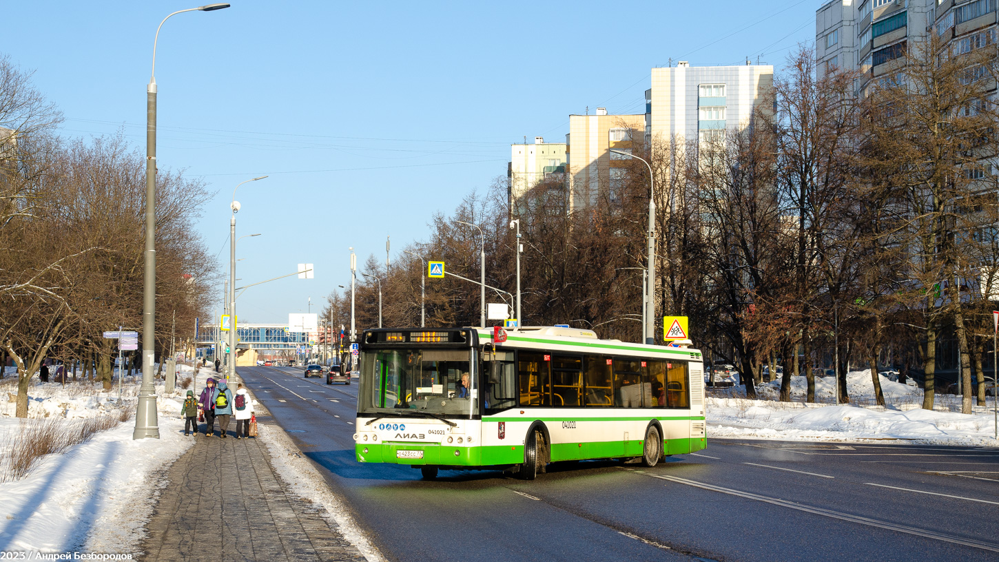 Москва, ЛиАЗ-5292.22 (2-2-2) № 041021