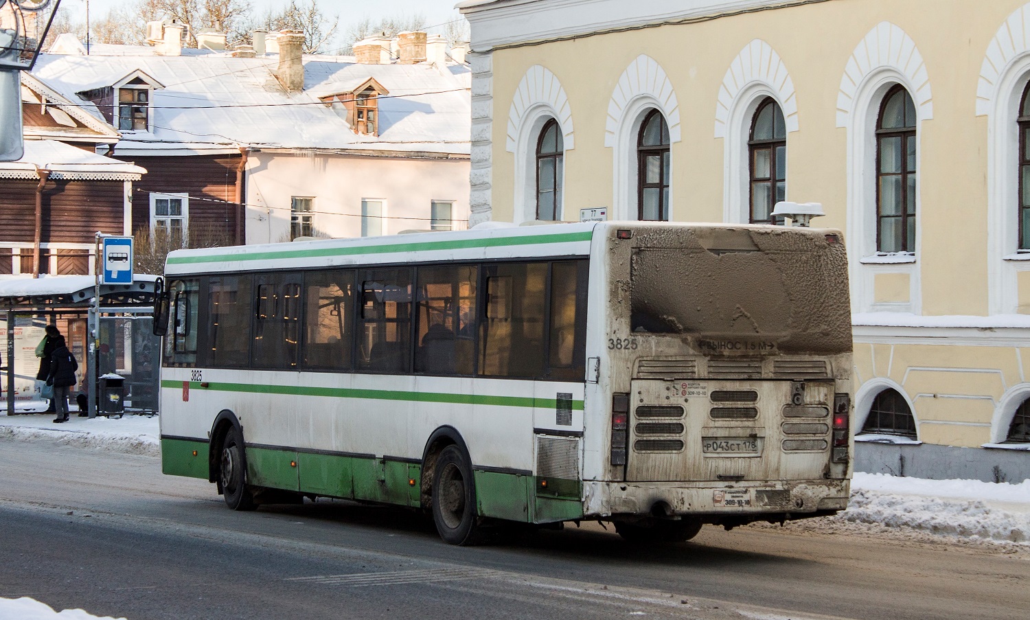 Ленинградская область, ЛиАЗ-5293.60 № 3825