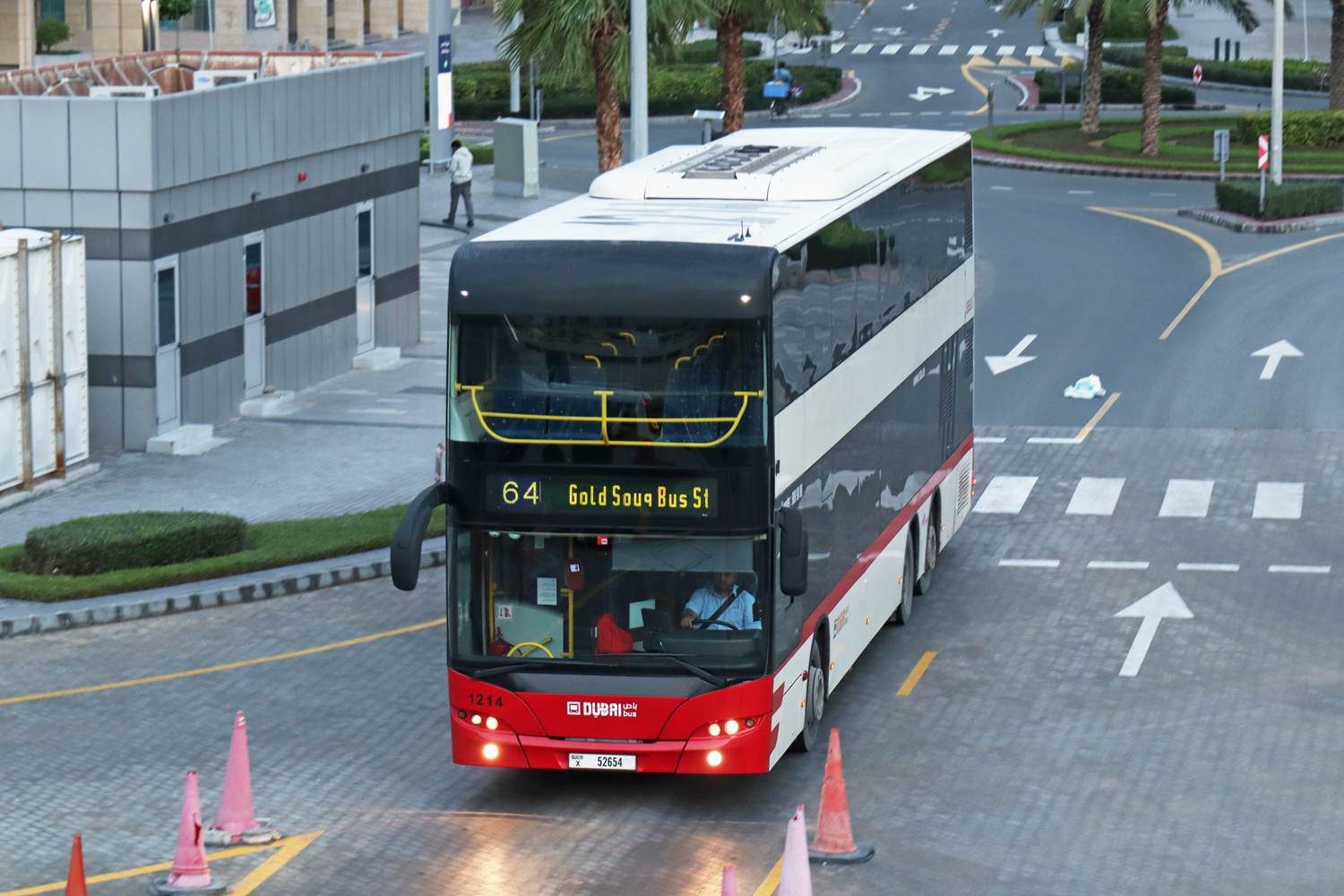 ОАЭ, Neoplan 488 N4526/3 Centroliner Evolution № 1214