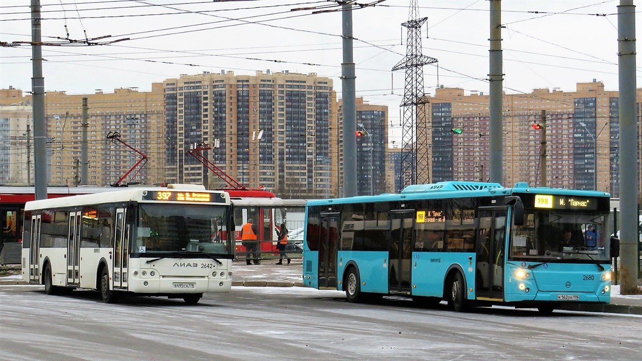 Санкт-Петербург, ЛиАЗ-5292.60 № 2642; Санкт-Петербург, ЛиАЗ-5292.65 № 2680