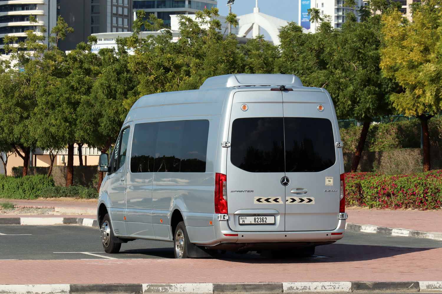 ОАЭ, Mercedes-Benz Sprinter W907 516CDI № R 82362