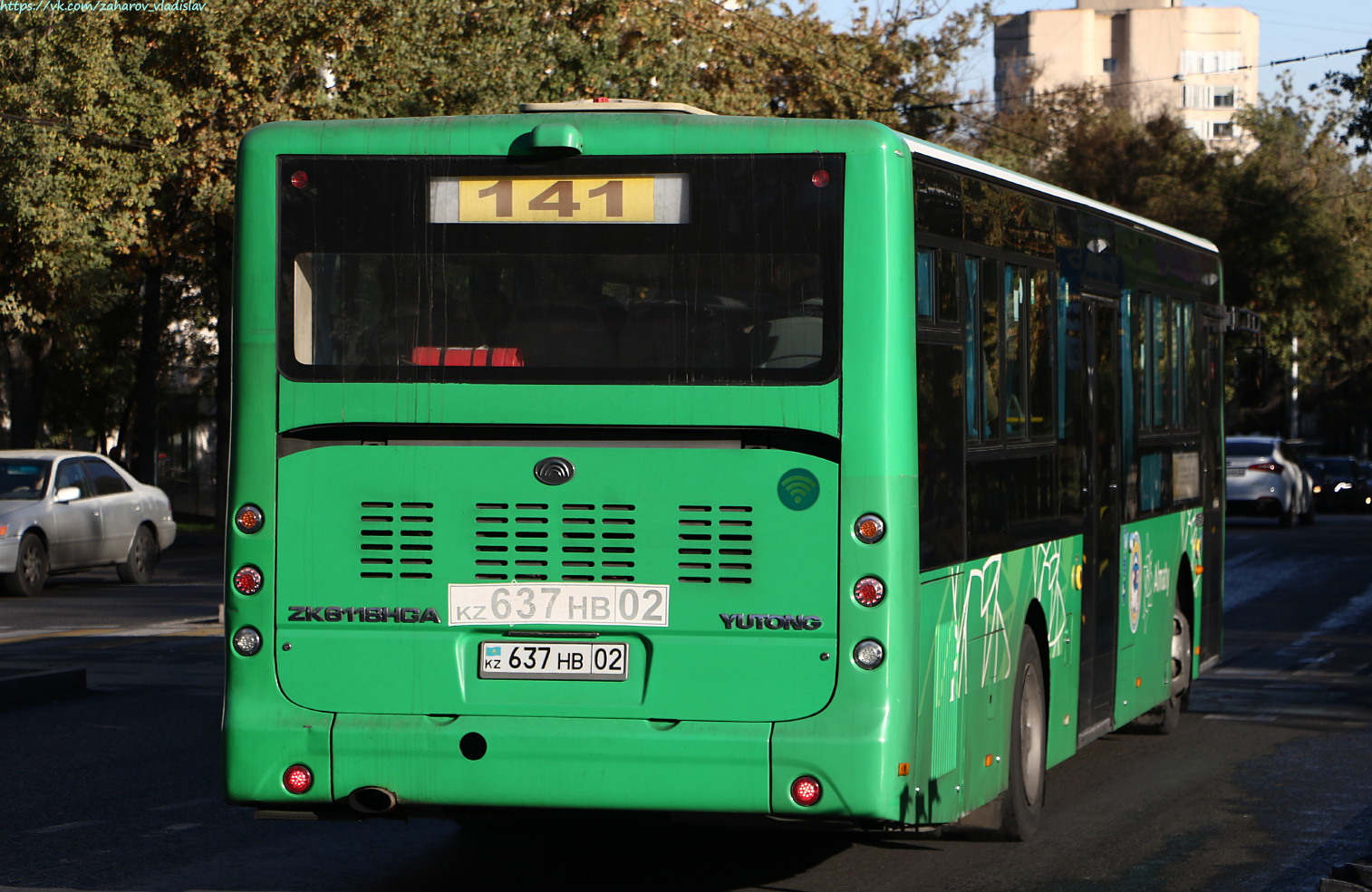 Алматы, Yutong ZK6118HGA № 637 HB 02