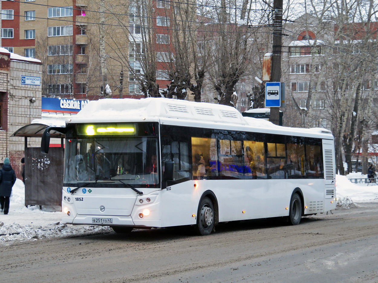 Кировская область, ЛиАЗ-5292.67 (CNG) № х852