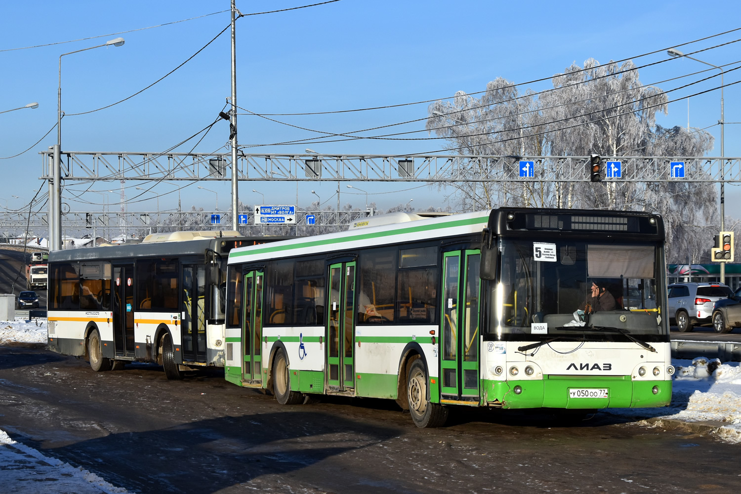 Московская область, ЛиАЗ-5292.60 (10,5; 2-2-0) № 107083; Московская область, ЛиАЗ-5292.22 (2-2-2) № 107050