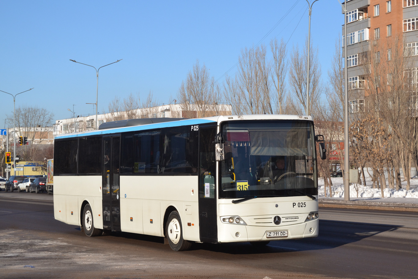 Астана, Mercedes-Benz Intouro II № P025