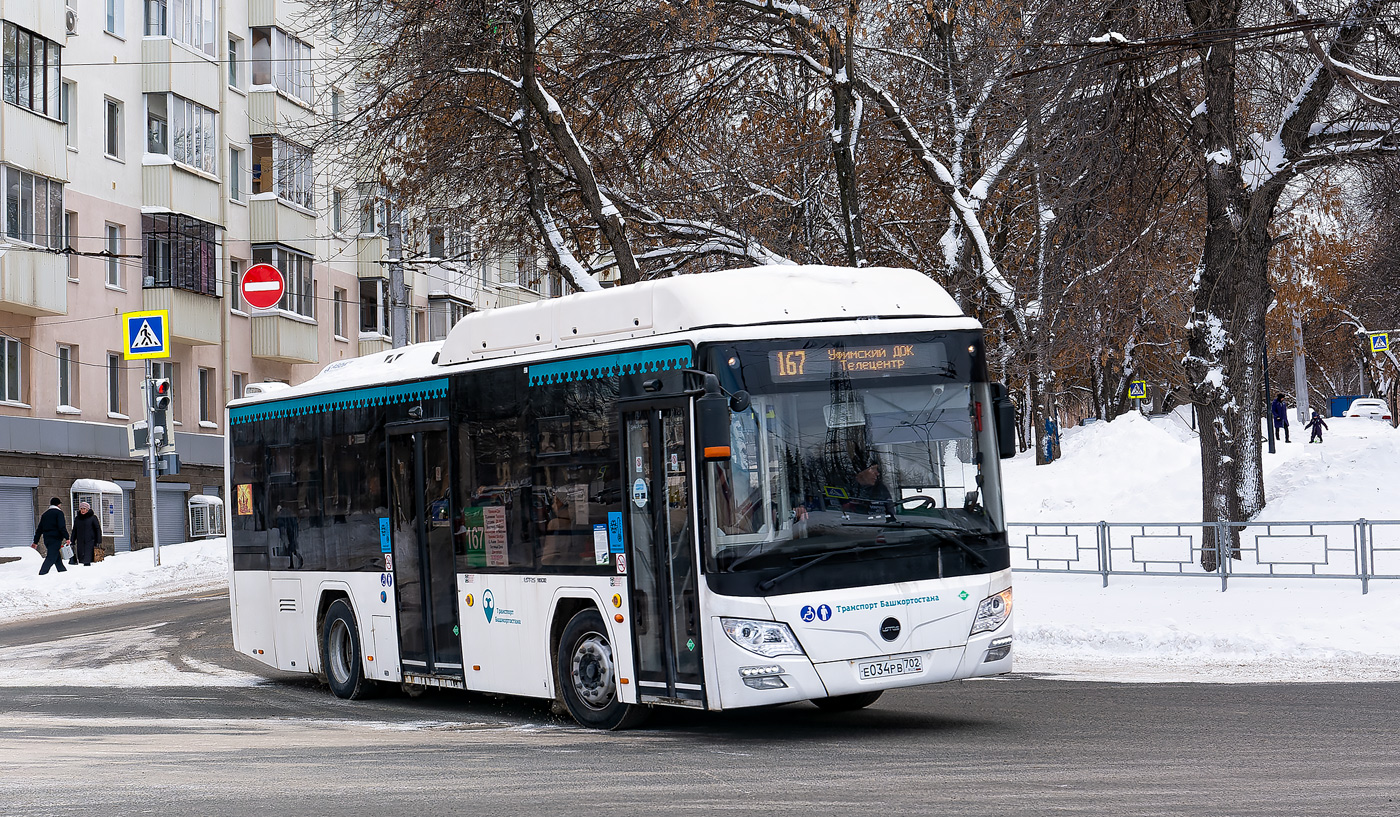 Башкортостан, Lotos-105C02 № Е 034 РВ 702