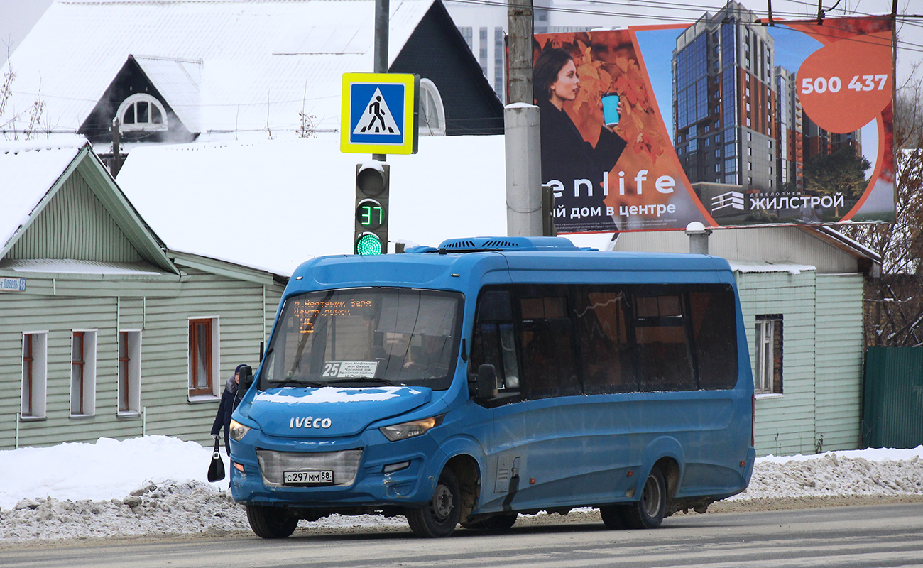 Пензенская область, Нижегородец-VSN700 (IVECO) № С 297 ММ 58