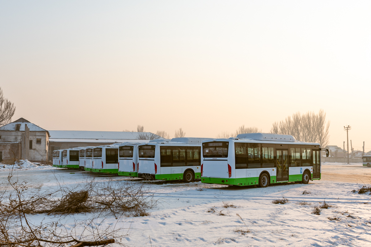 Кыргызстан — Новые автобусы