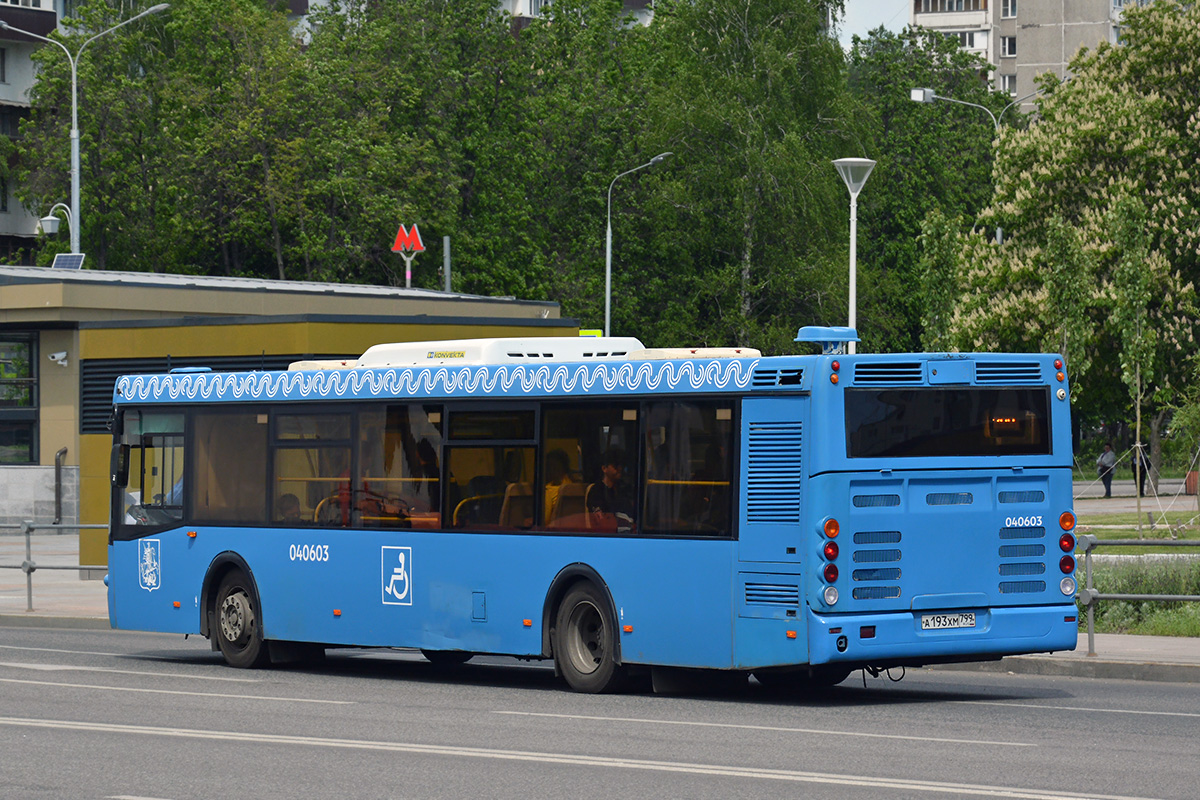 Moszkva, LiAZ-5292.22 (2-2-2) sz.: 040603