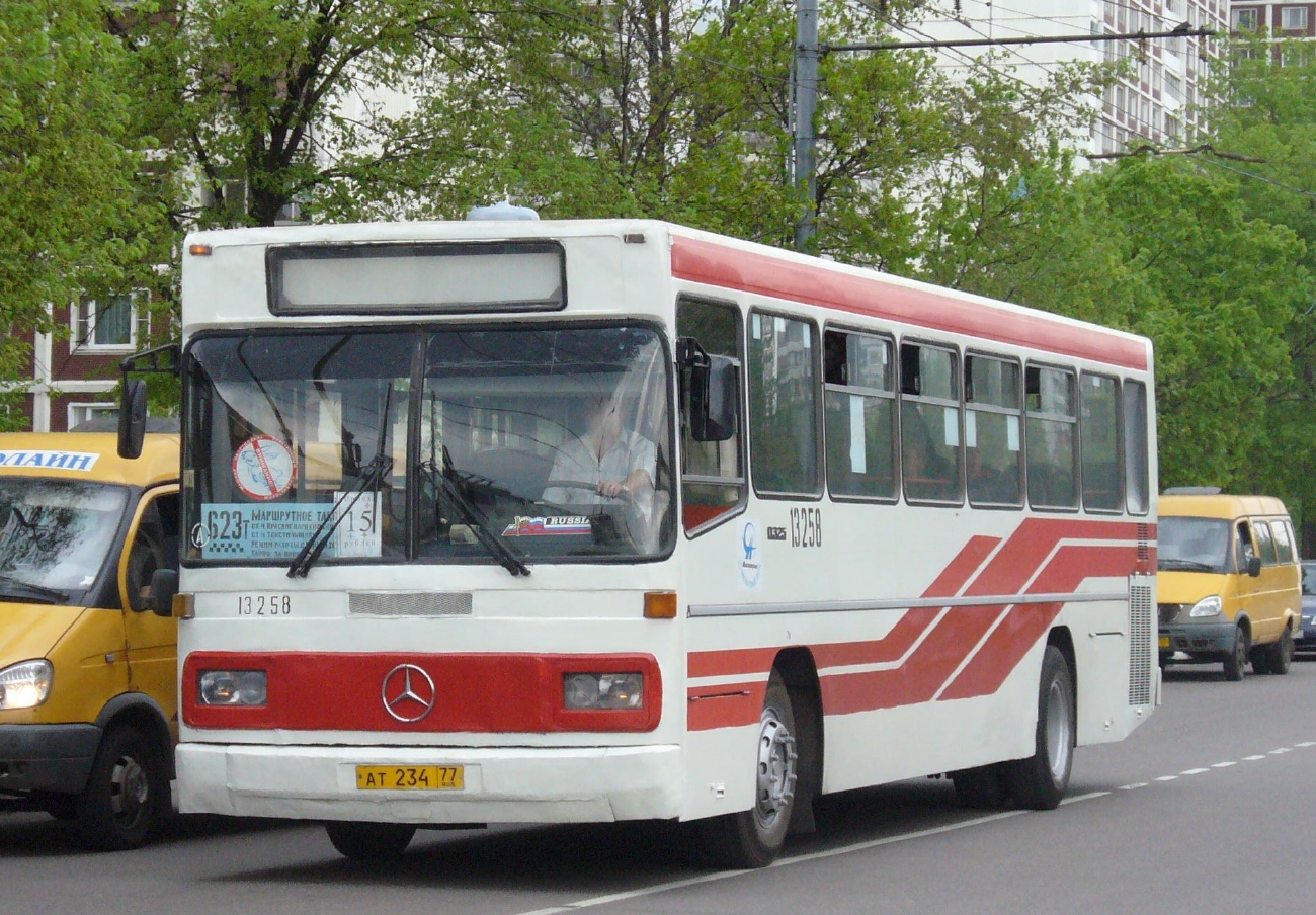 Москва, Mercedes-Benz O325 № 13258