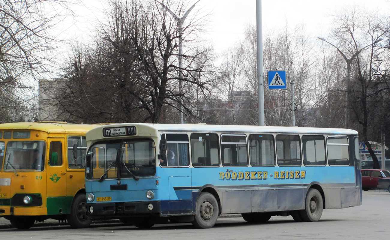 Пензенская область, Mercedes-Benz O305 № АУ 715 58