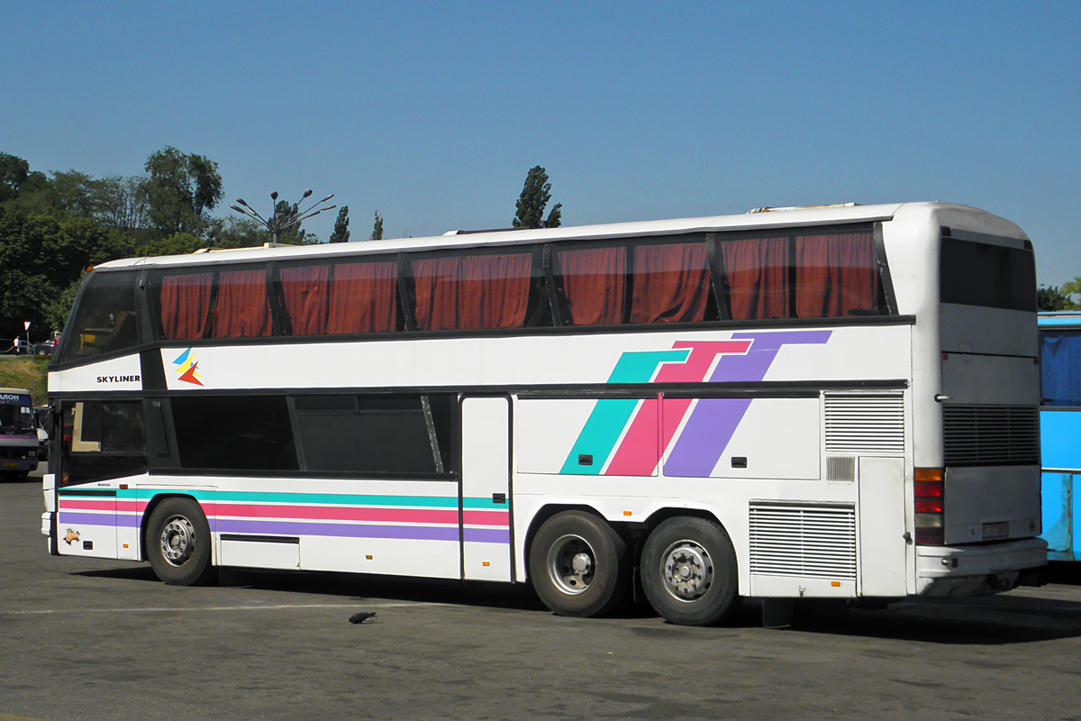 Молдавия, Neoplan N122/3 Skyliner № C ZG 088