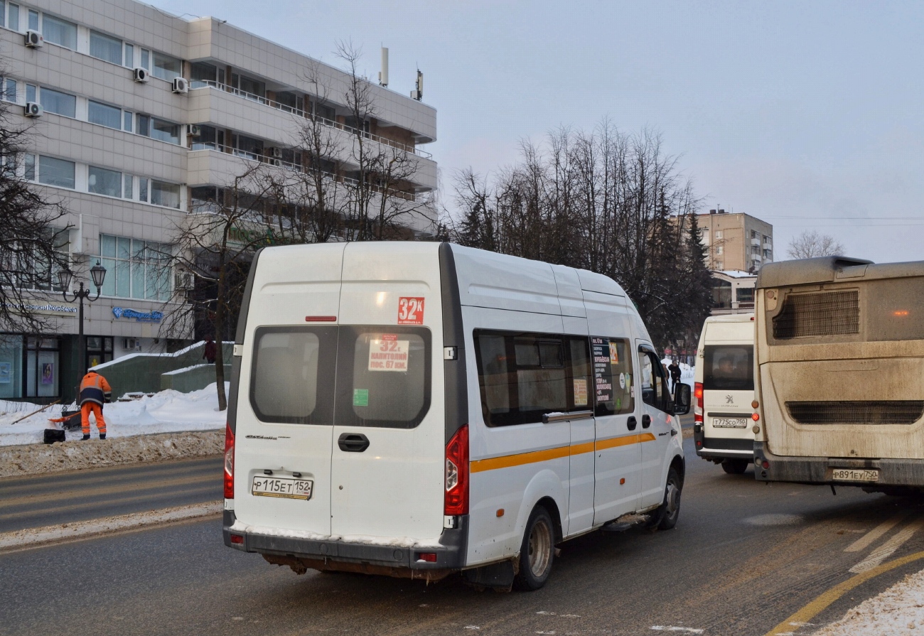 Moskauer Gebiet, GAZ-A65R33 Next Nr. Р 115 ЕТ 152