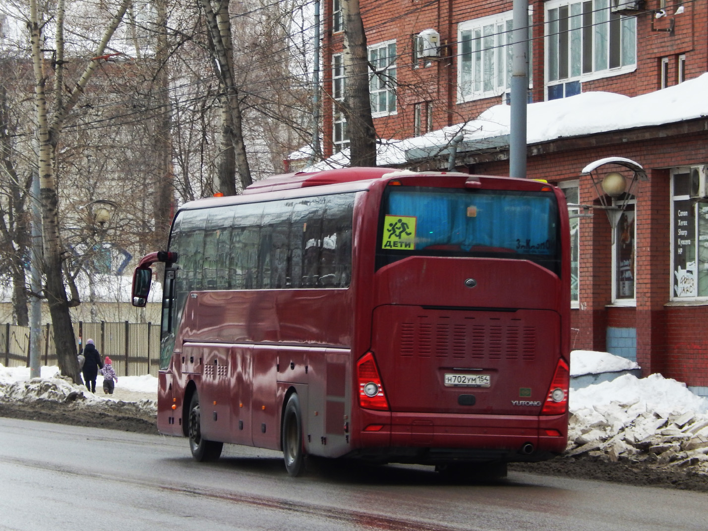 Новосибирская область, Yutong ZK6122H9 № Н 702 УМ 154