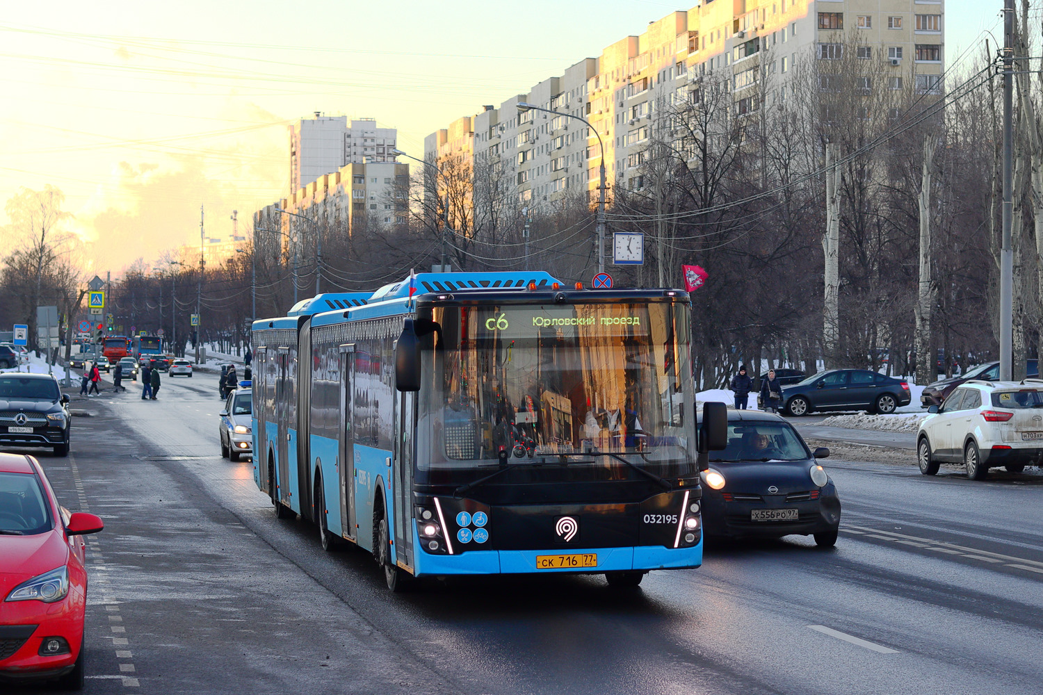 Moscow, LiAZ-6213.65 # 032195