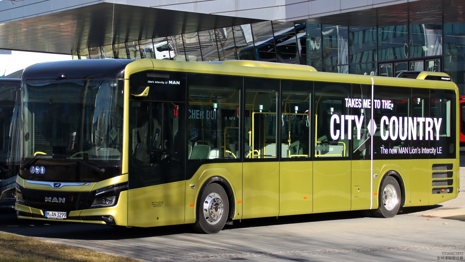 Бавария, MAN 42C Lion's Intercity LE 12 LEÜ330 № M-AN 3299