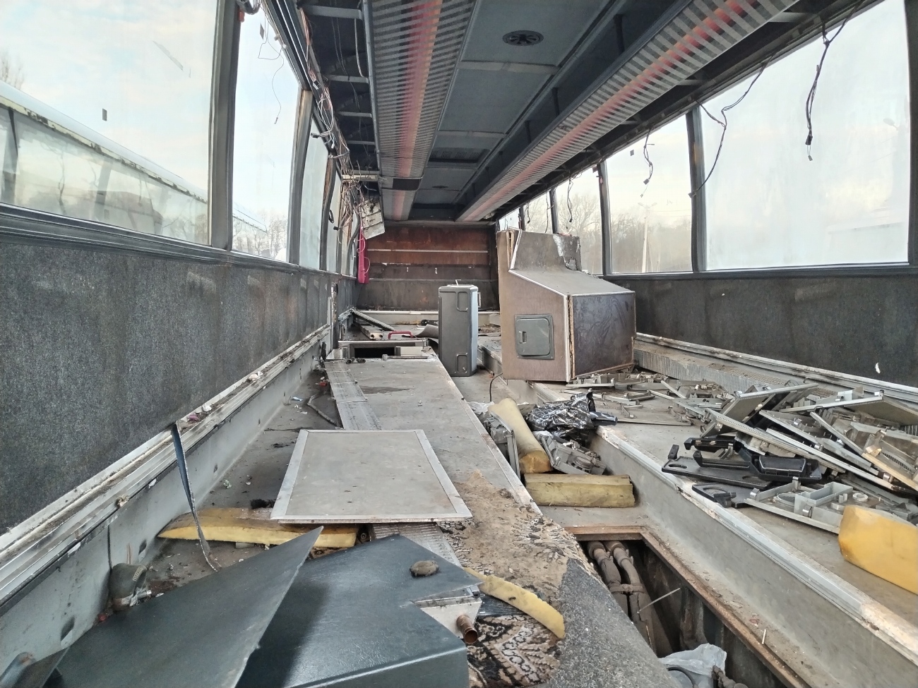 Калининградская область, Neoplan N316SHD Transliner № С 019 ЕМ 39