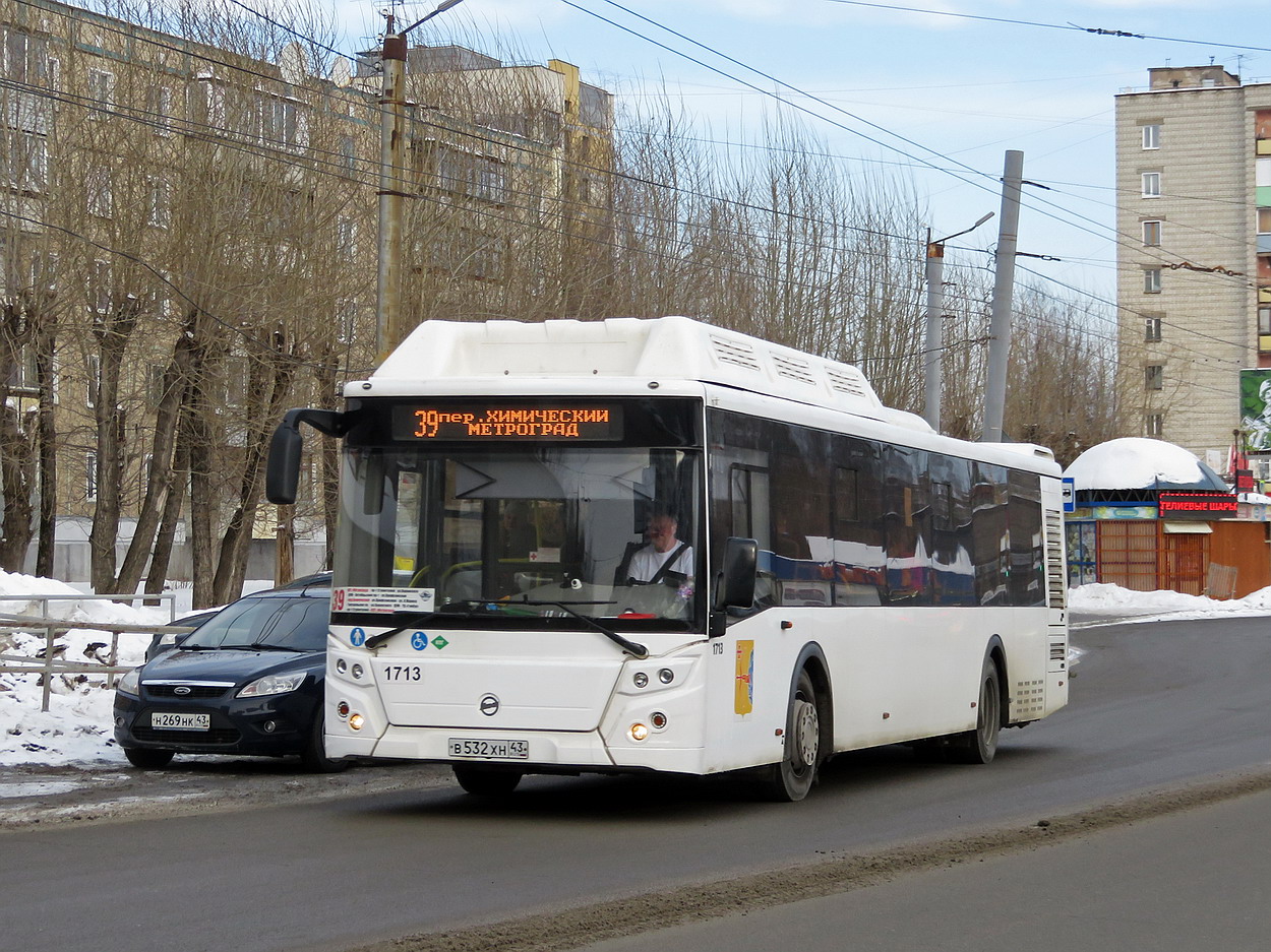 Кировская область, ЛиАЗ-5292.67 (CNG) № В 532 ХН 43