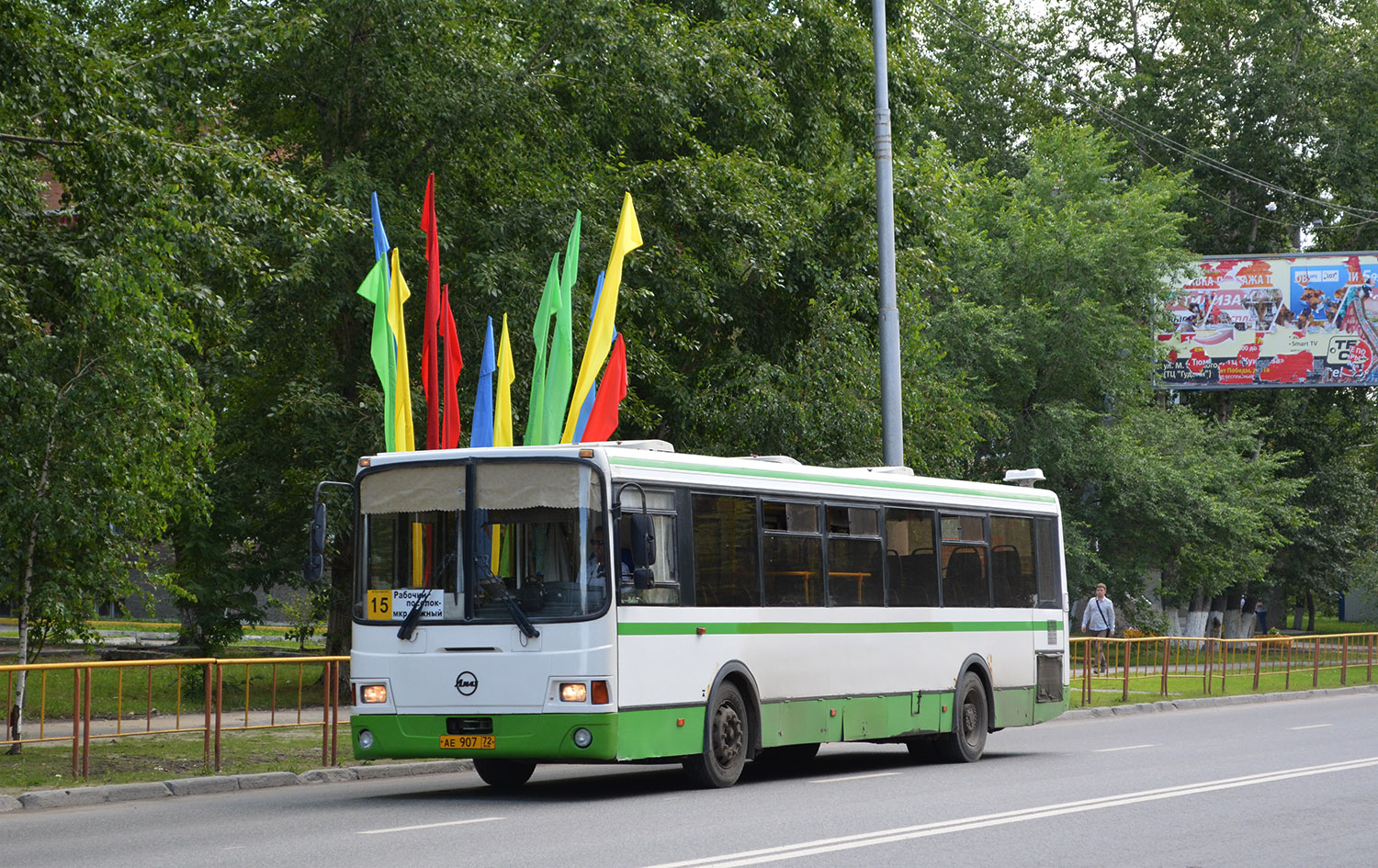 Тюменская область, ЛиАЗ-5256.36 № АЕ 907 72