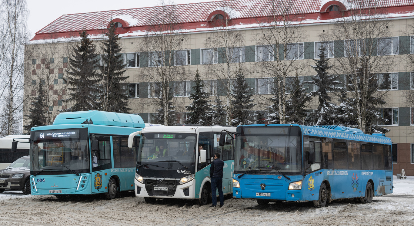 Архангельская область, ЛиАЗ-4292.60 (1-2-1) № 7102; Архангельская область — Автовокзалы, автостанции, конечные остановки