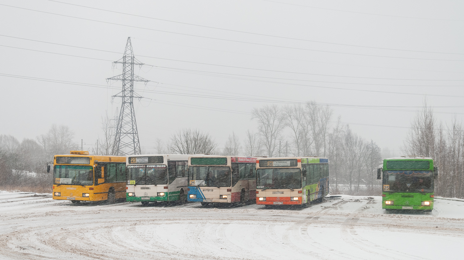 Владимирская область, Mercedes-Benz O405N2 № 112187; Владимирская область, Mercedes-Benz O405N2 № Е 595 НВ 33