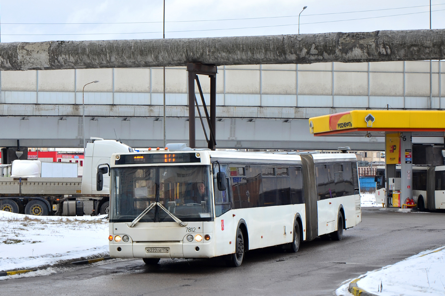 Sankt Petersburg, LiAZ-6213.20 Nr 7812