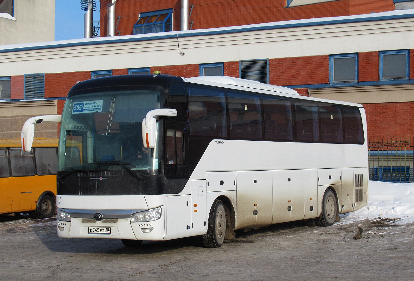 Удмуртия, Yutong ZK6122H9 № К 745 РТ 18