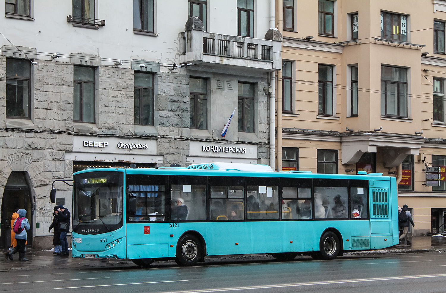 Sankt Peterburgas, Volgabus-5270.G2 (LNG) Nr. 6121
