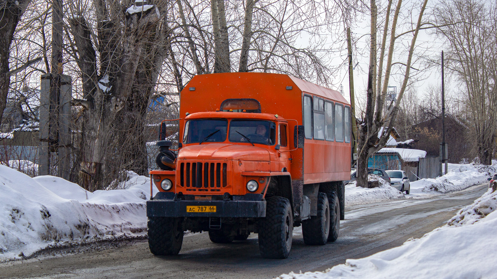 Свердловская область, Урал-3255* № 552