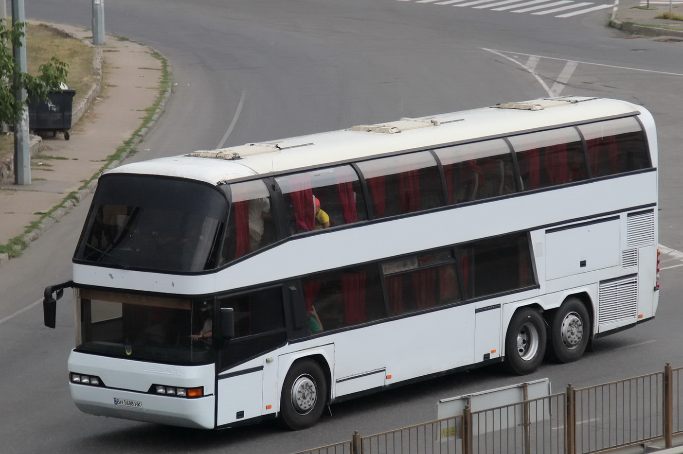 Odessa region, Neoplan N122/3 Skyliner Nr. BH 5688 HK