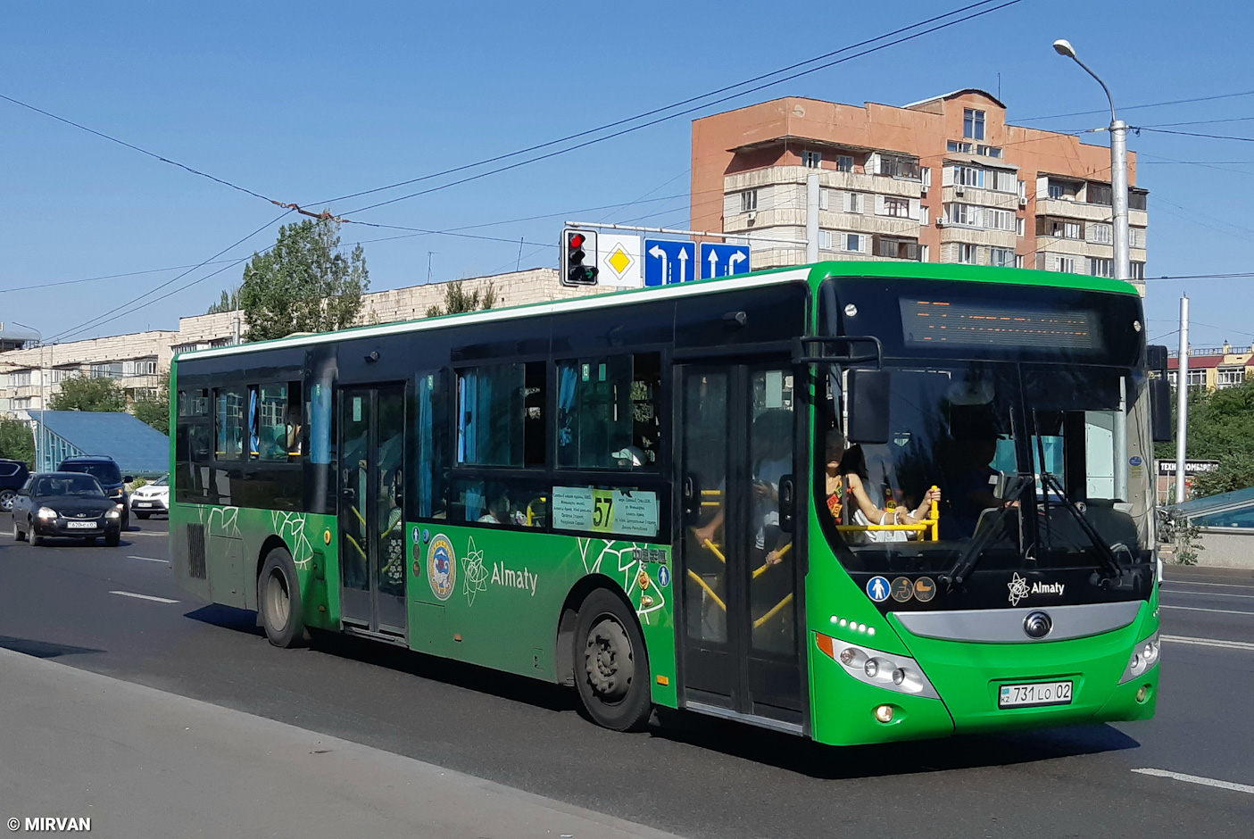 Алматы, Yutong ZK6118HGA № 731 LO 02