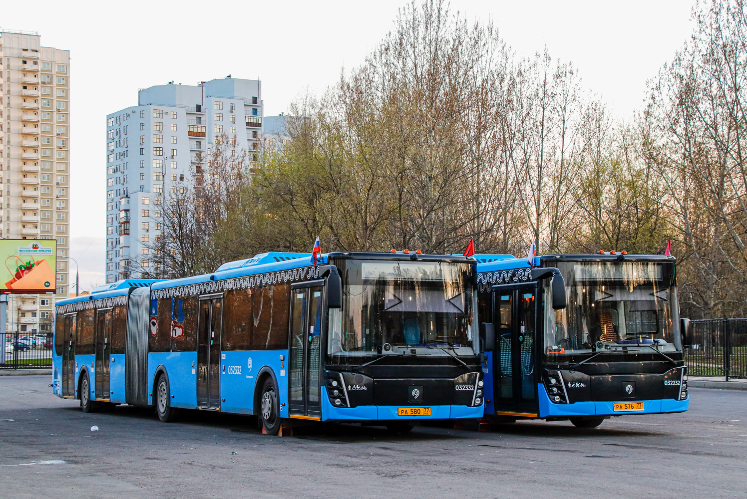 Москва, ЛиАЗ-6213.65 № 032332; Москва — Автобусные вокзалы, станции и конечные остановки