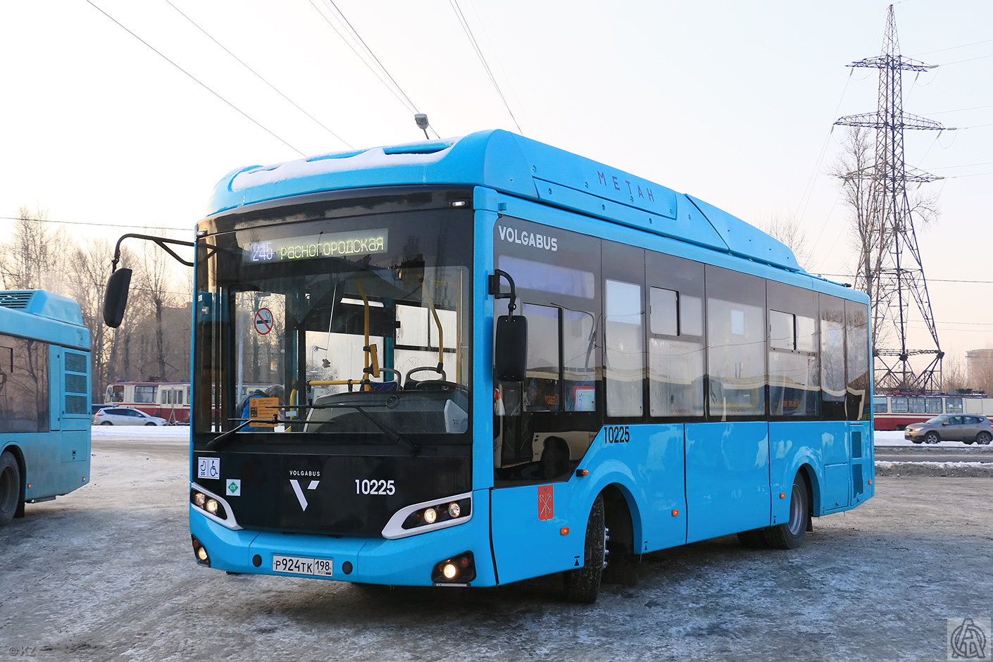 Санкт-Пецярбург, Volgabus-4298.G4 (CNG) № 10225