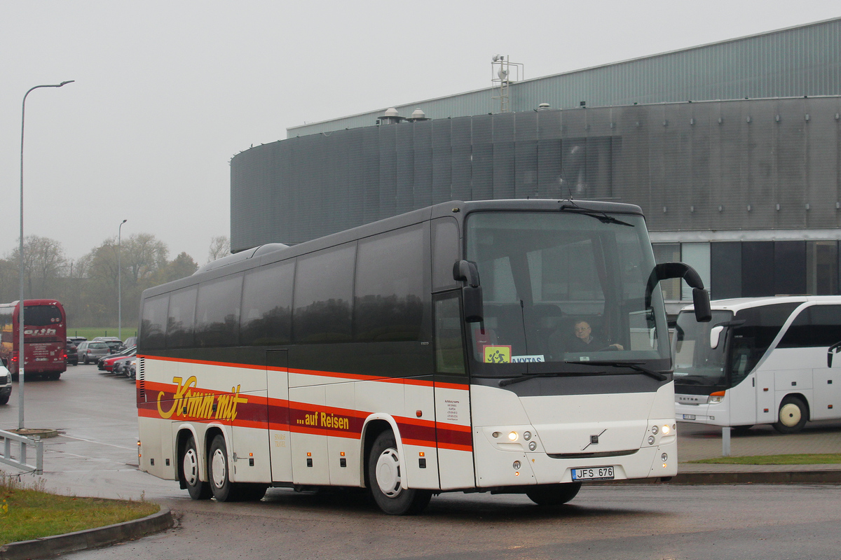 Литва, Volvo 9900 № JFS 676