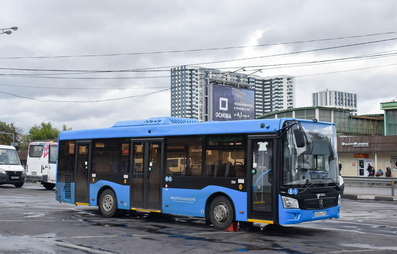 Moskauer Gebiet, LiAZ-4292.60 (1-2-1) Nr. В 935 ОЕ 790