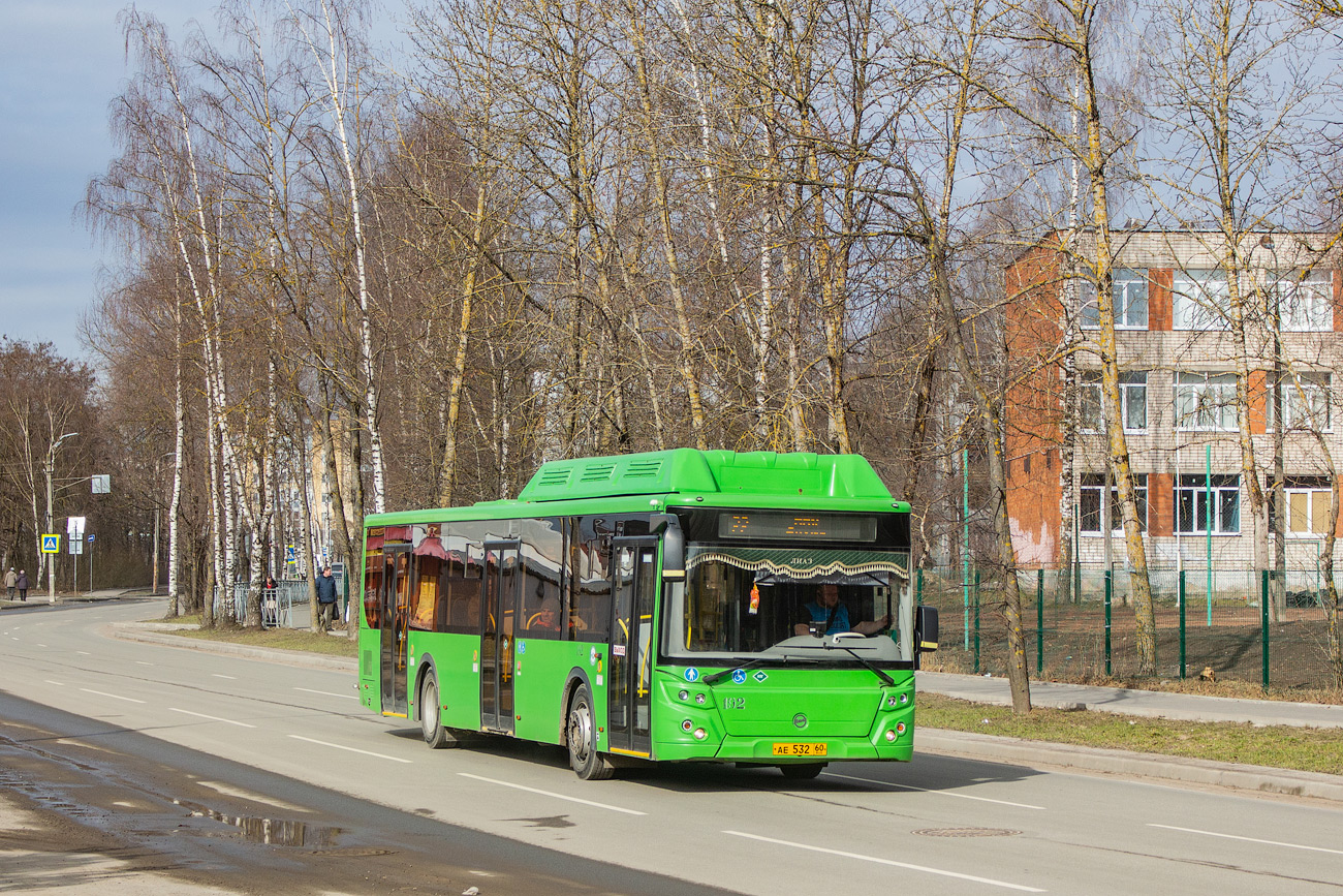 Pskovská oblast, LiAZ-5292.67 (CNG) č. 192