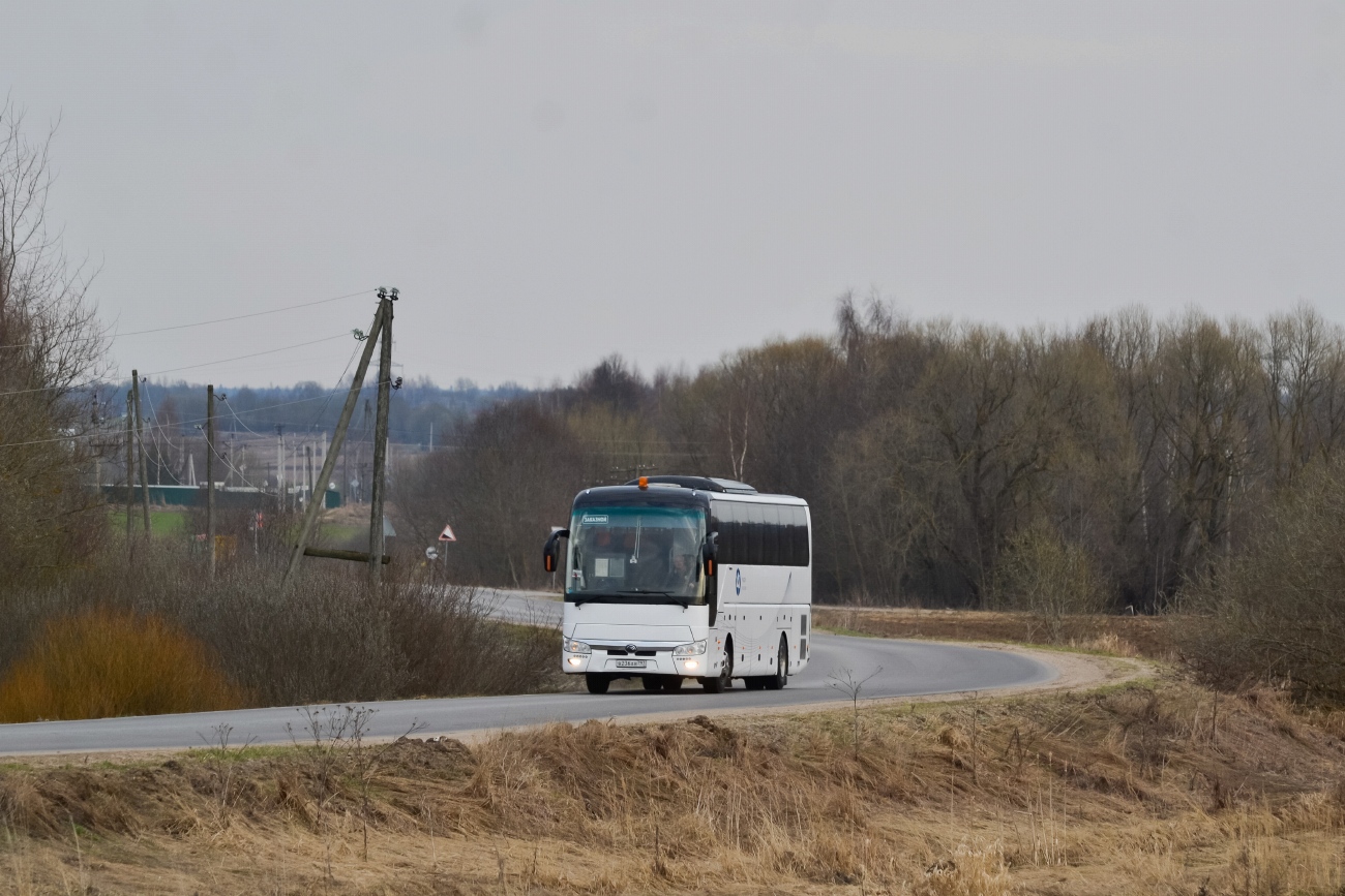 Москва, Yutong ZK6122H9 № В 236 АВ 797