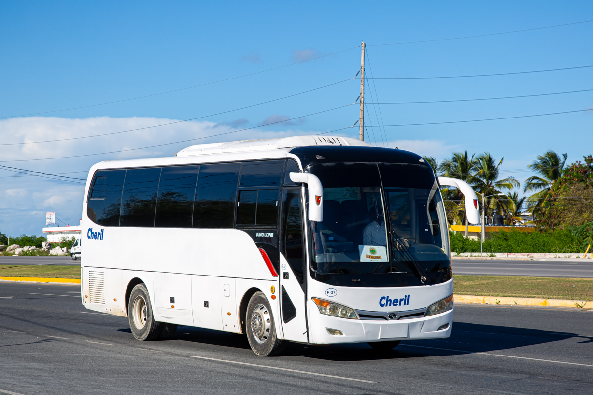 Dominican Republic, King Long XMQ6902Y # F-37