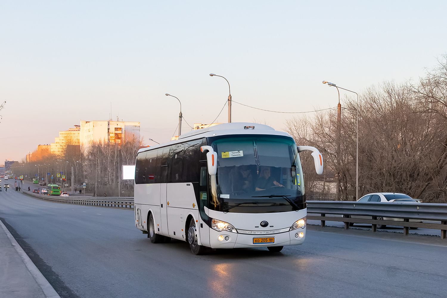 Свердловская область, Yutong ZK6938HB9 № КО 205 66