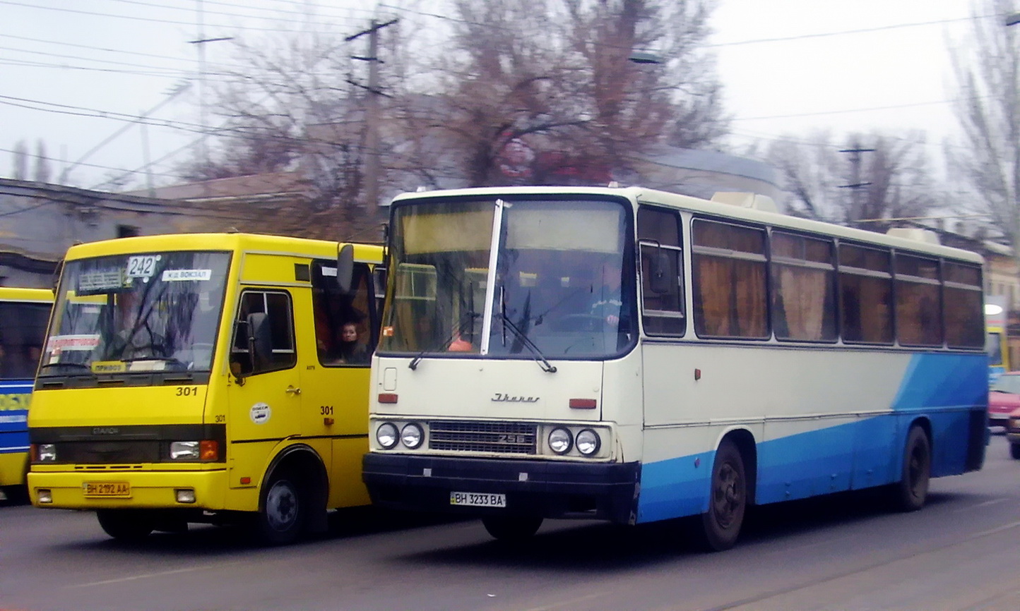 Odessa region, Ikarus 256.75 № BH 3233 BA