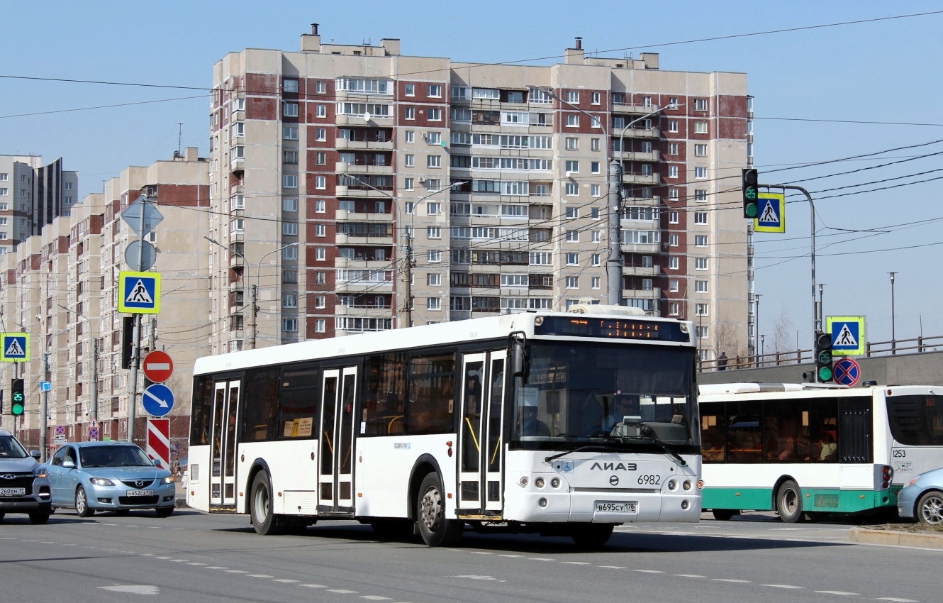 Санкт-Петербург, ЛиАЗ-5292.60 № 6982