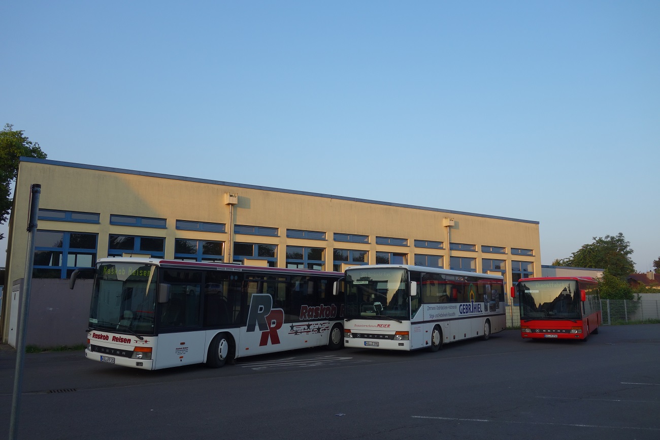 Рейнланд-Пфальц, Setra S315NF № WIL-RR 20; Рейнланд-Пфальц, Setra S315UL № WIL-Z 390; Рейнланд-Пфальц, Setra S315NF № WIL-M 3700