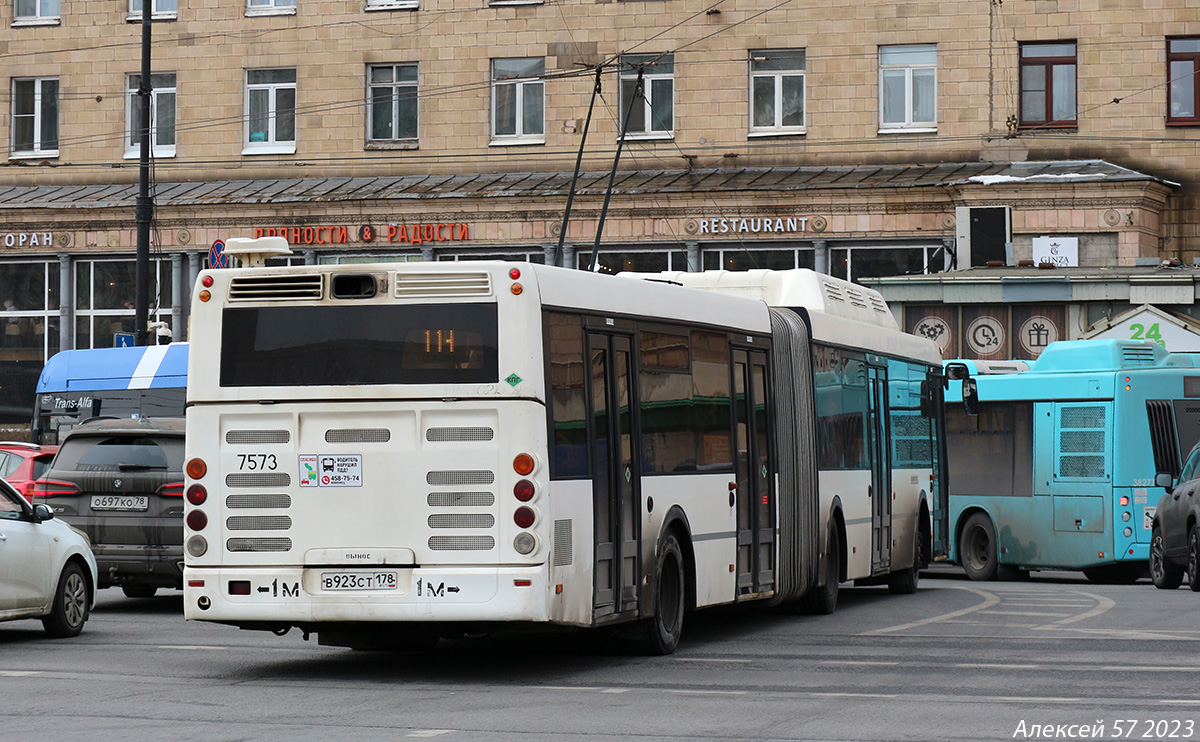 Sankt Petersburg, LiAZ-6213.71 Nr. 7573