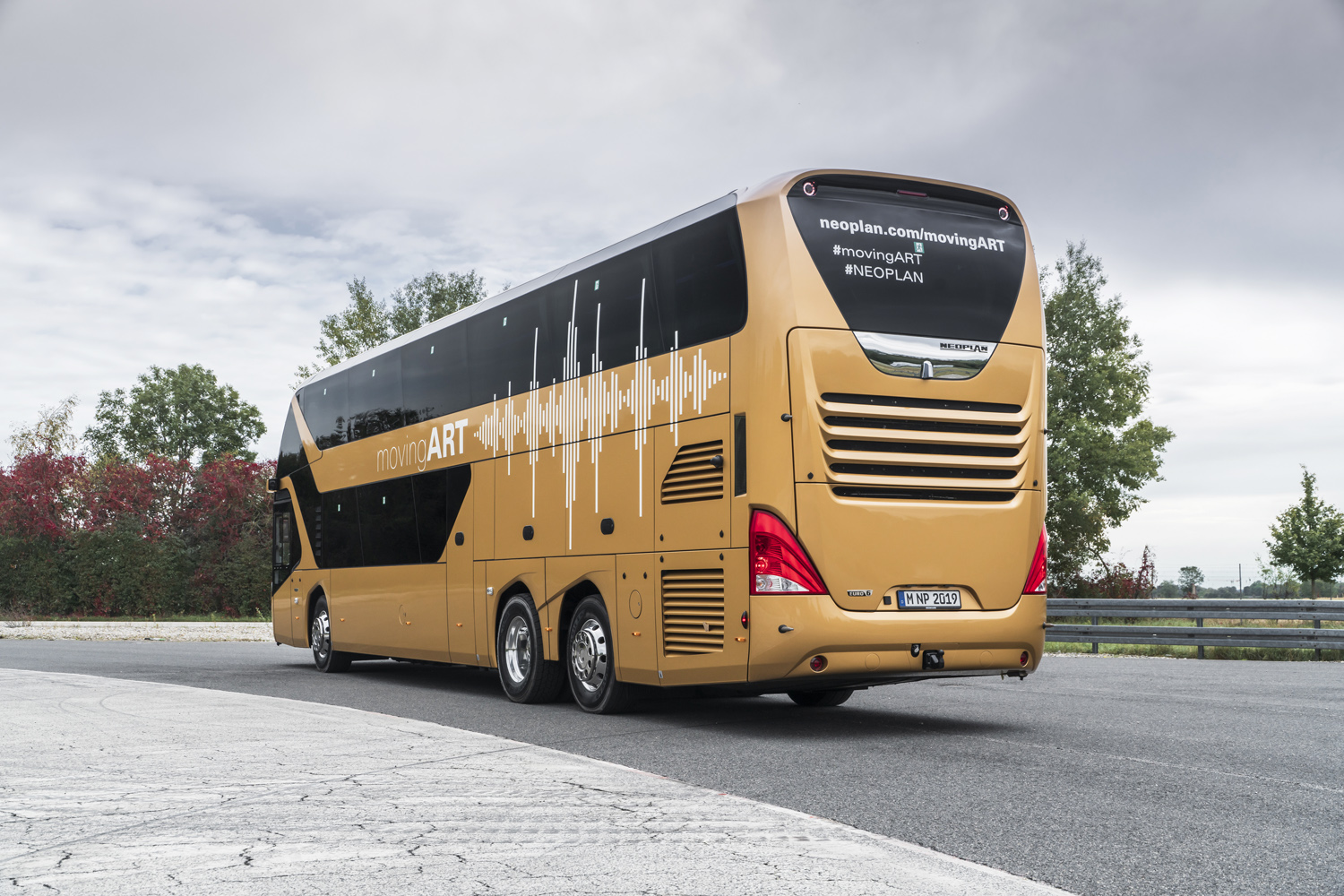 Бавария, Neoplan P06 N1222/3L Skyliner L № M-NP 2019