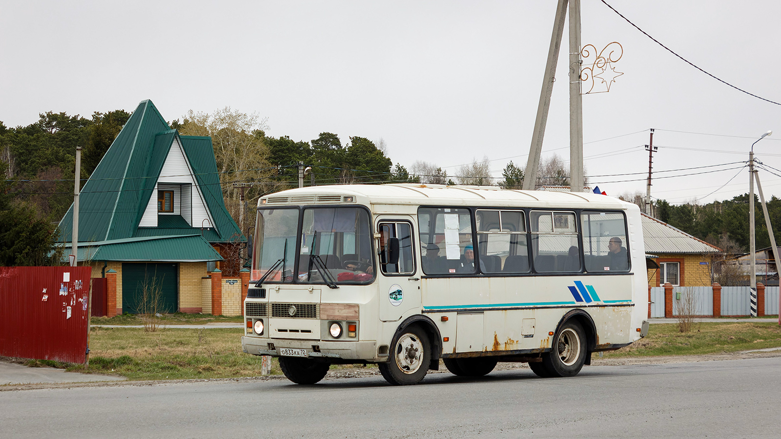 Тюменская область, ПАЗ-32053 № О 833 КА 72