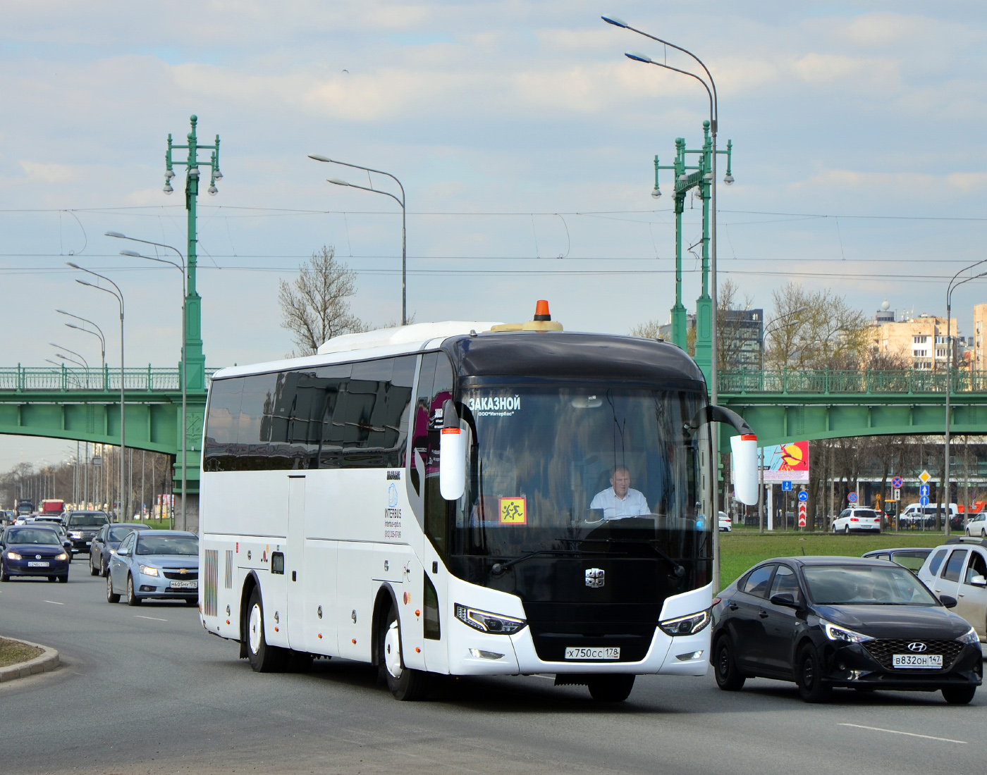 Санкт-Петербург, Zhong Tong LCK6127H ComPass № Х 750 СС 178